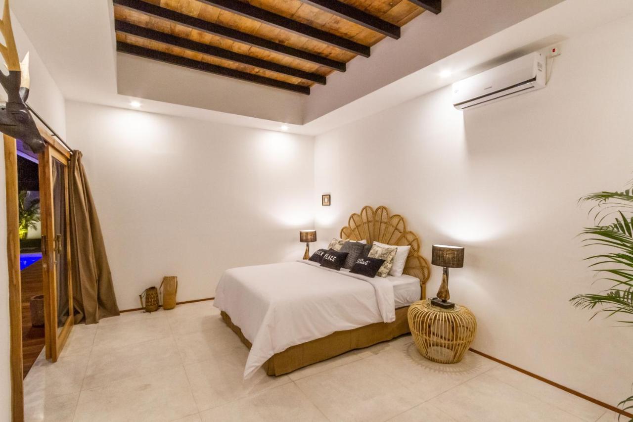 Villa Java Seminyak (Bali)